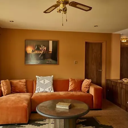 Cromer Luxury Palm Springs Bungalow With Pool Room Overstrand Exterior photo